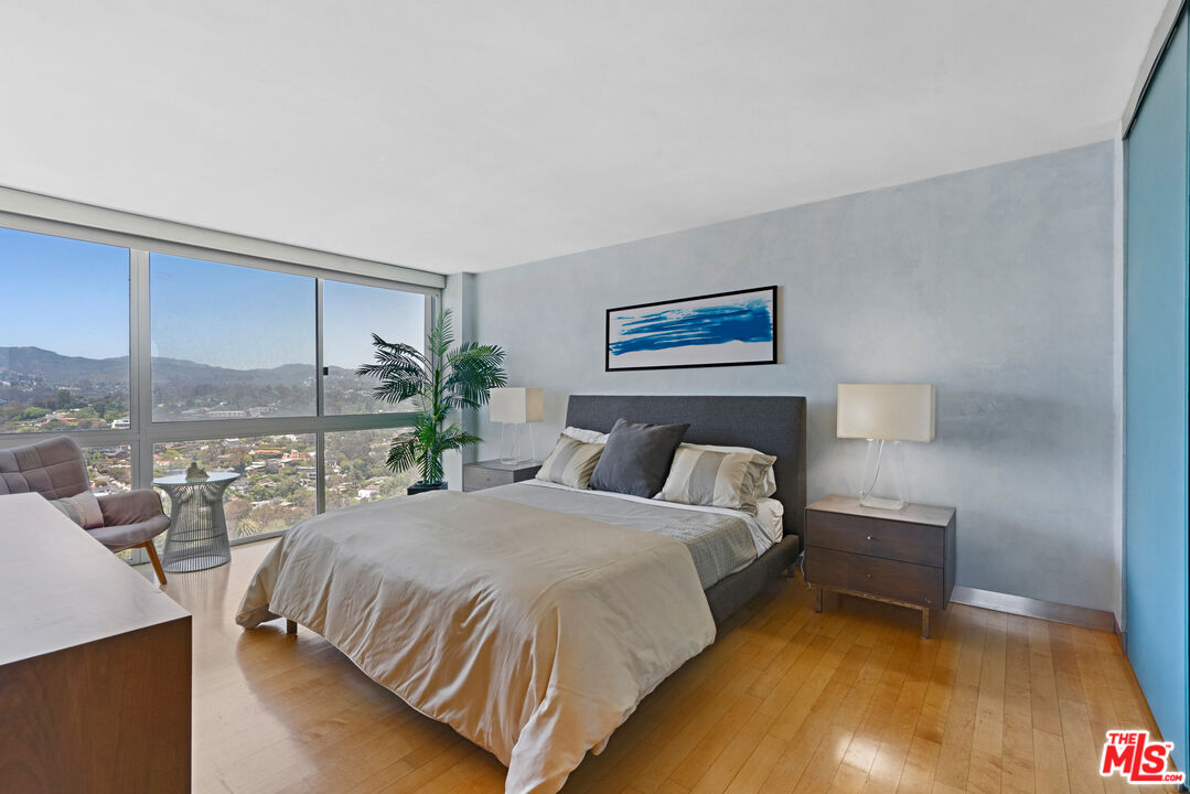 201 Ocean Ave Unit: 1809P