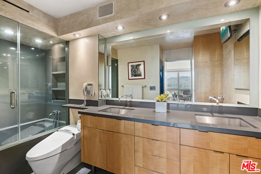 201 Ocean Ave Unit: 1809P