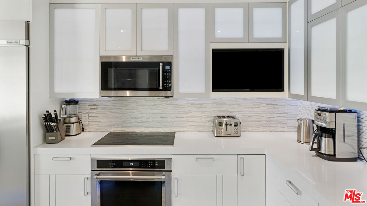 201 OCEAN AVE Unit: 403P