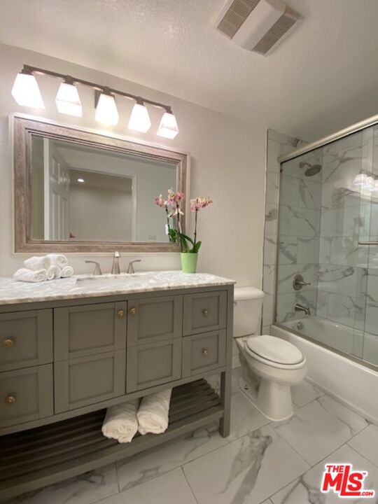 8651 W Olympic Blvd Unit: 303