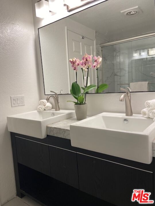 8651 W Olympic Blvd Unit: 303