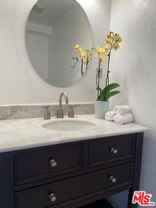 8651 W Olympic Blvd Unit: 303