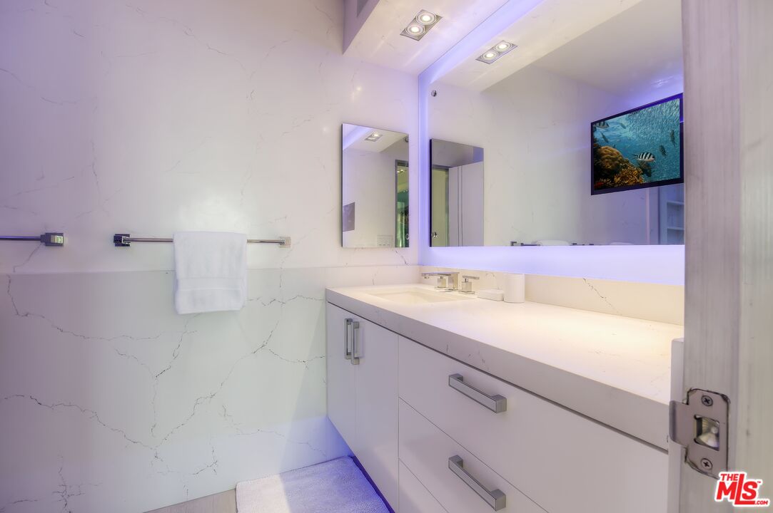 201 Ocean Ave Unit: 803B