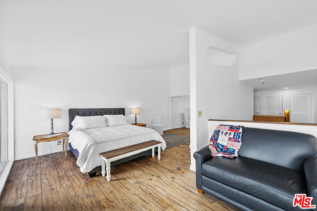 21224 Pacific Coast Hwy