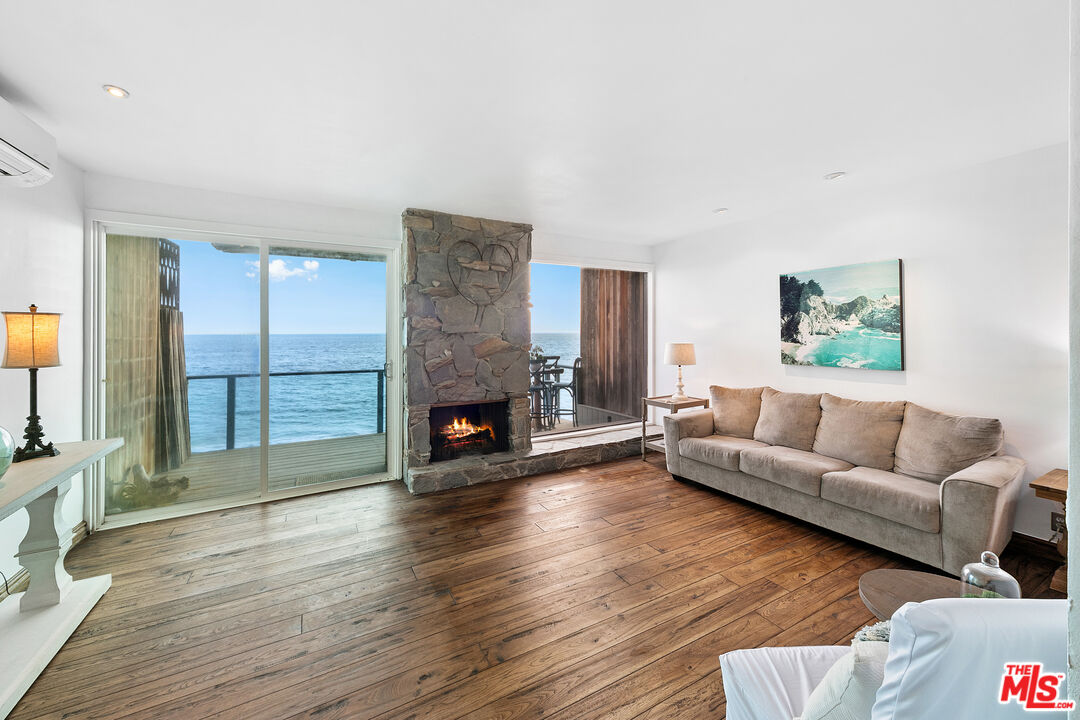 21224 Pacific Coast Hwy