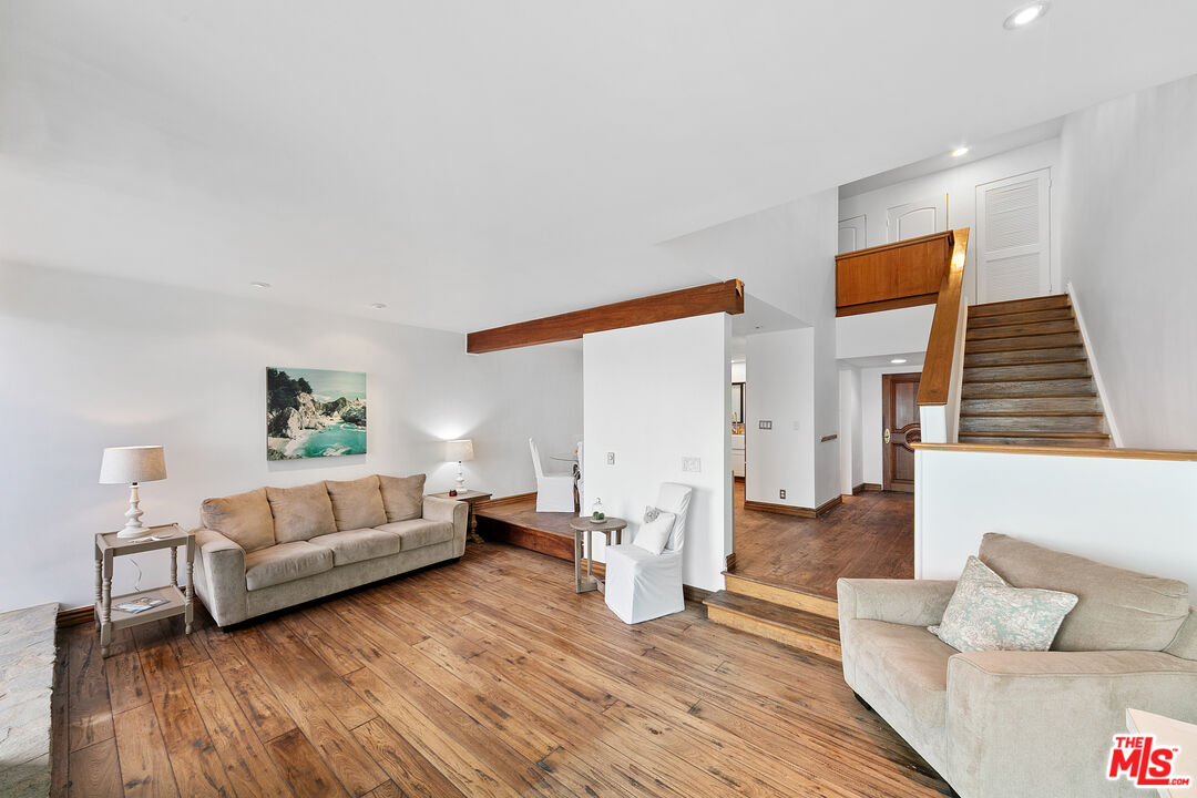 21224 Pacific Coast Hwy