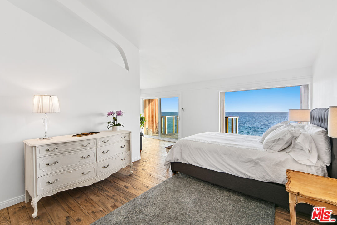 21224 Pacific Coast Hwy