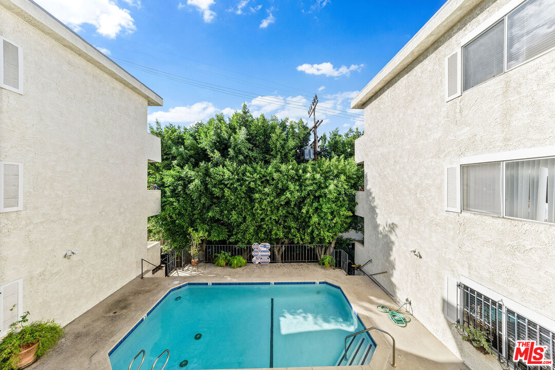 317 S Holt Ave Unit: 7
