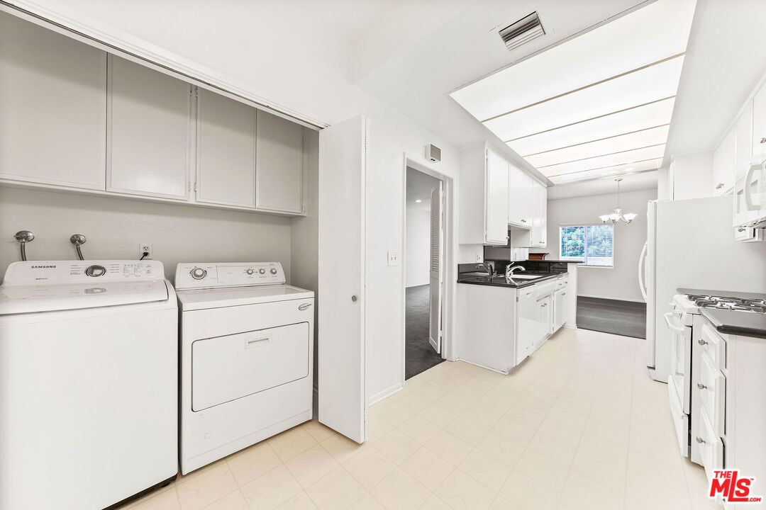 317 S Holt Ave Unit: 7