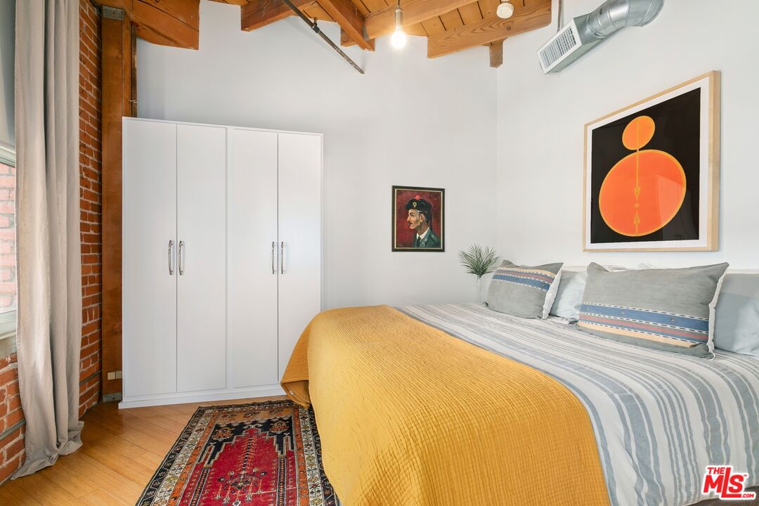 500 Molino St Unit: 202