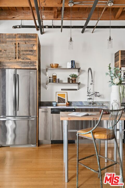 500 Molino St Unit: 202