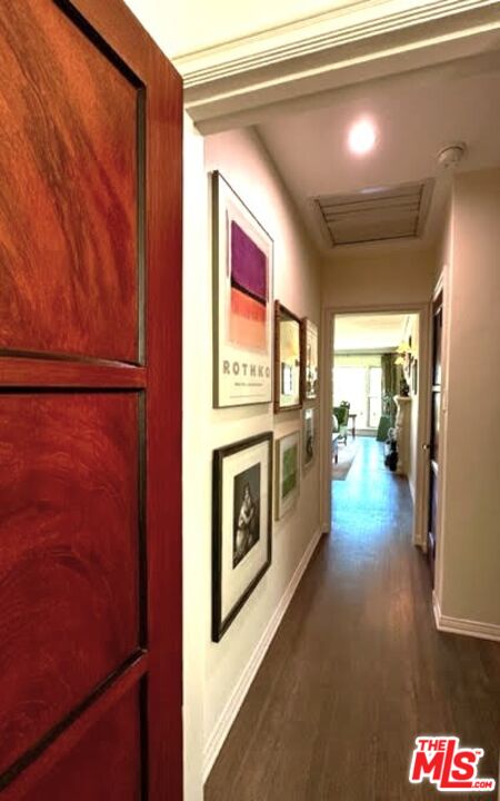 5962 San Vicente Blvd Unit: 2