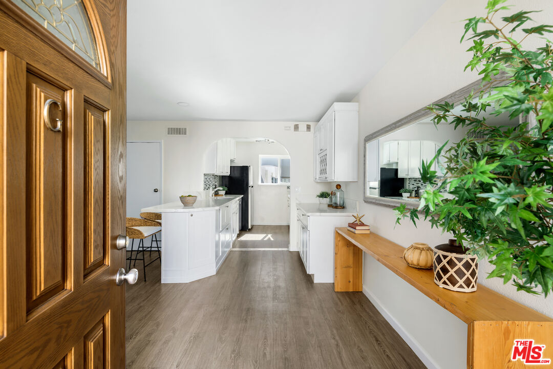 2452 Chelsea Pl Unit: G