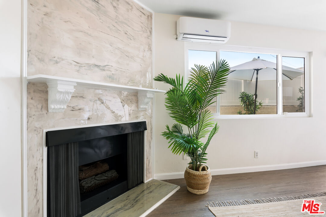 2452 Chelsea Pl Unit: G