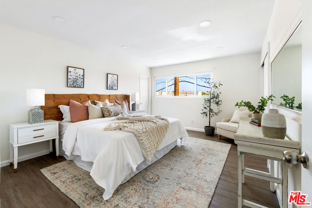 2452 Chelsea Pl Unit: G