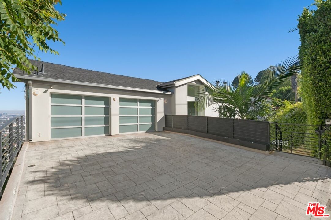 8165 Mannix Dr