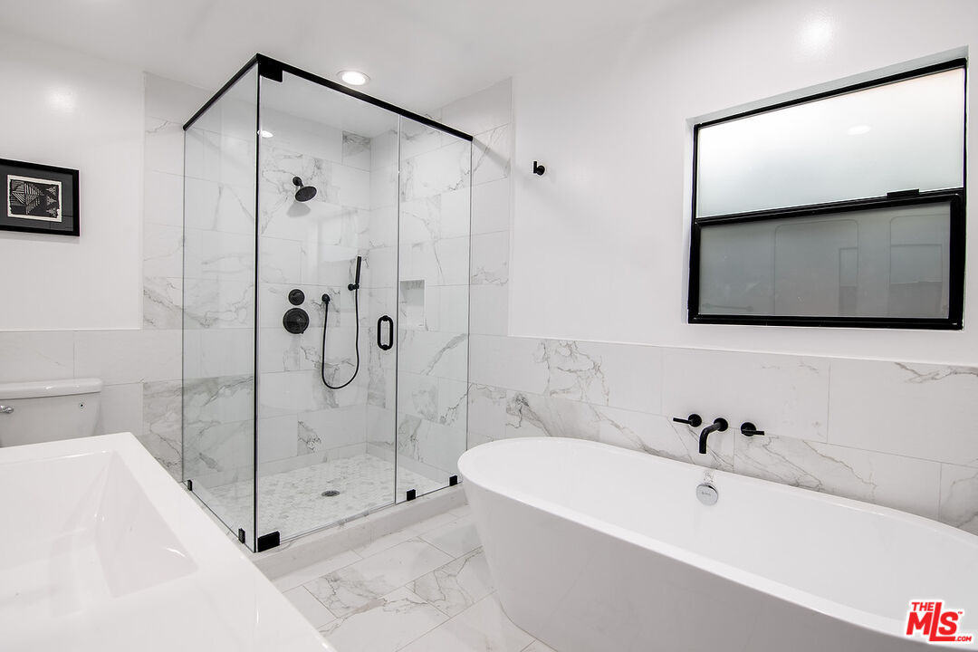 261 S Orange Dr Unit: 261