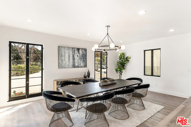 261 S Orange Dr Unit: 261