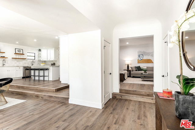 261 S Orange Dr Unit: 261