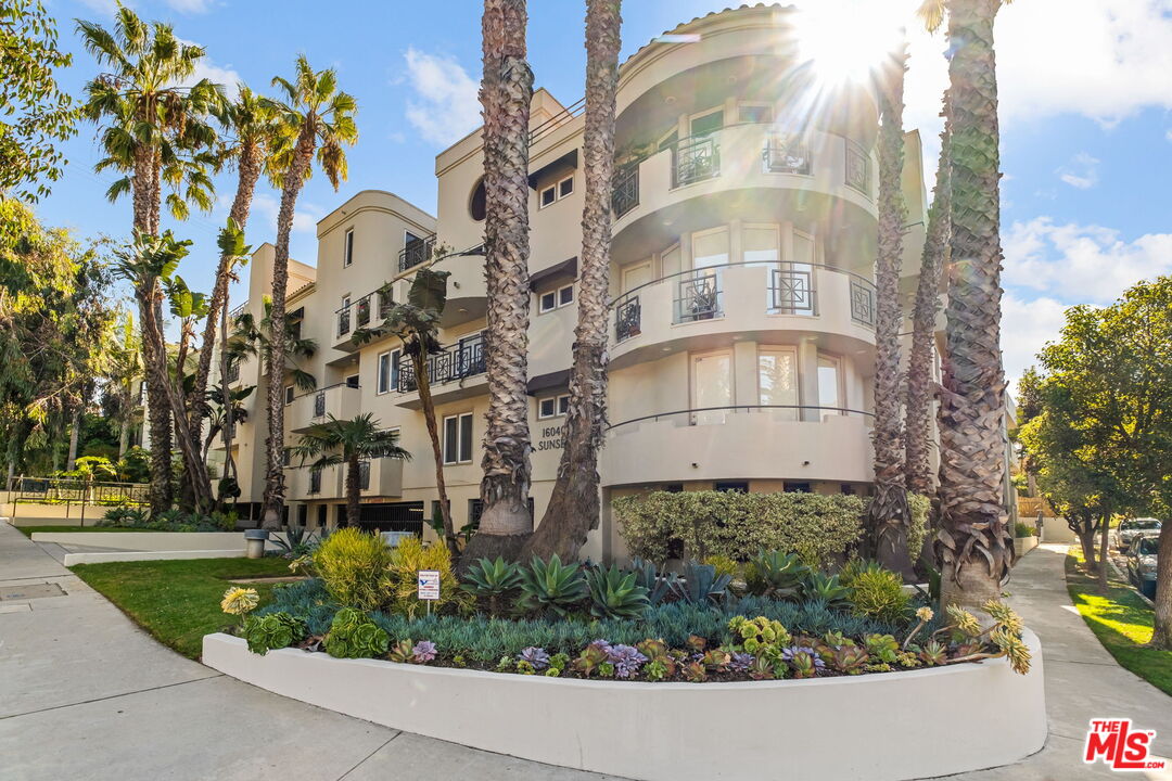 16040 W SUNSET Unit: 307