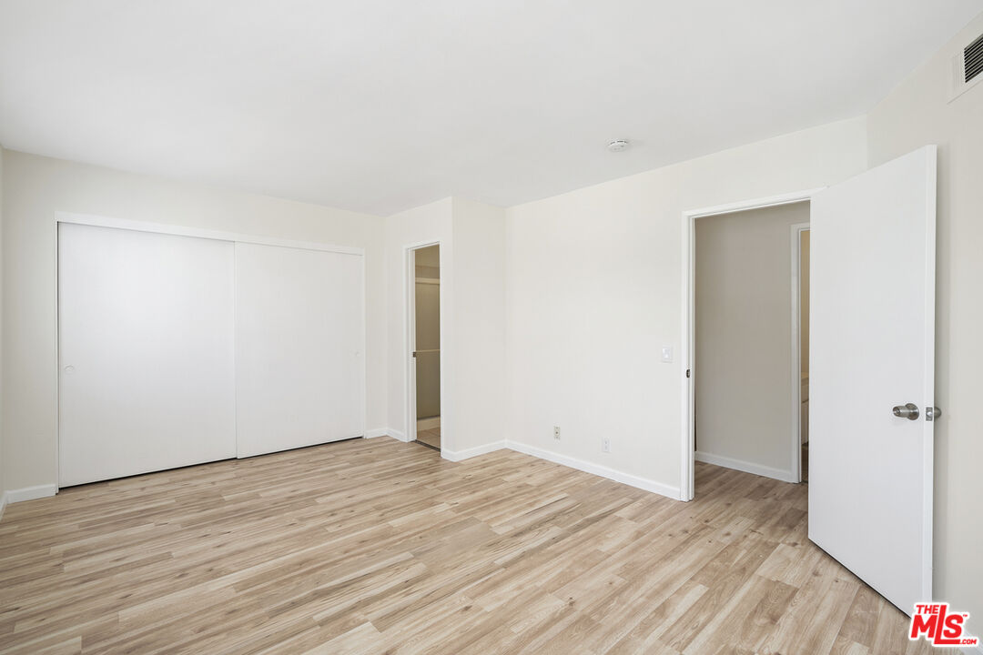 576 Spring Rd Unit: 70