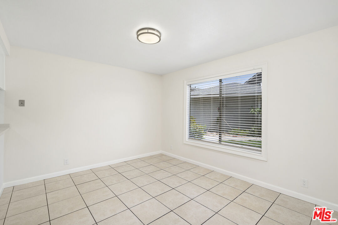 576 Spring Rd Unit: 70