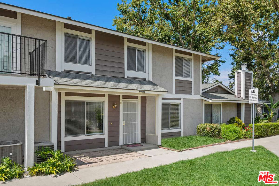 576 Spring Rd Unit: 70