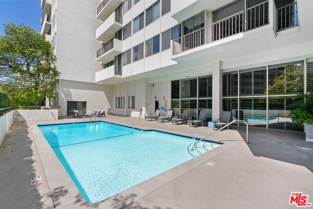 10433 Wilshire Blvd Unit: 601