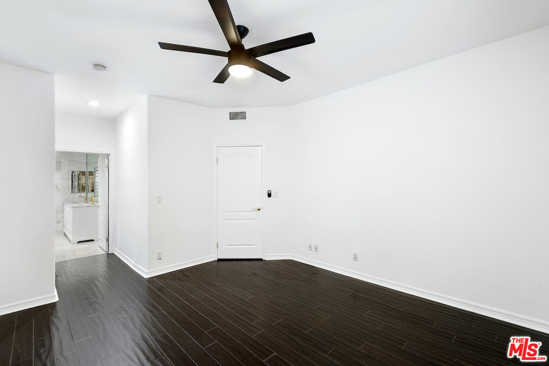 435 Arnaz Dr Unit: 104