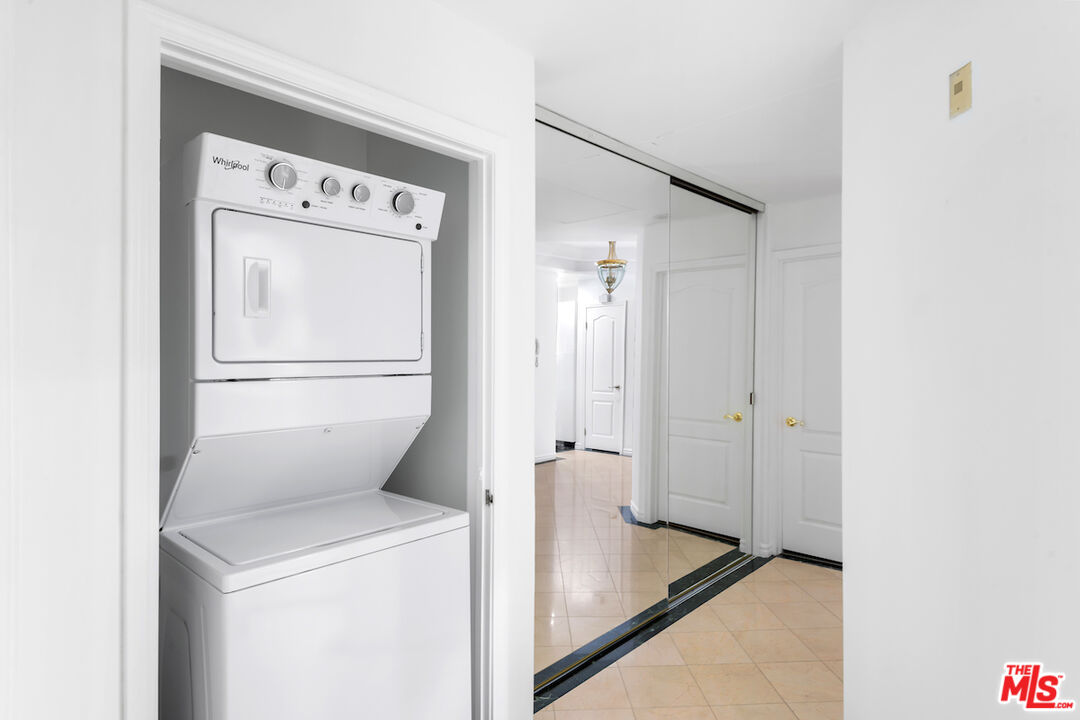 435 Arnaz Dr Unit: 104