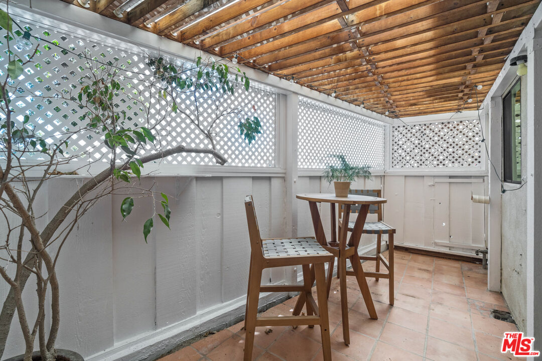 4601 Inglewood Blvd Unit: 1