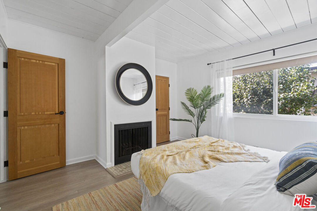 4601 Inglewood Blvd Unit: 1