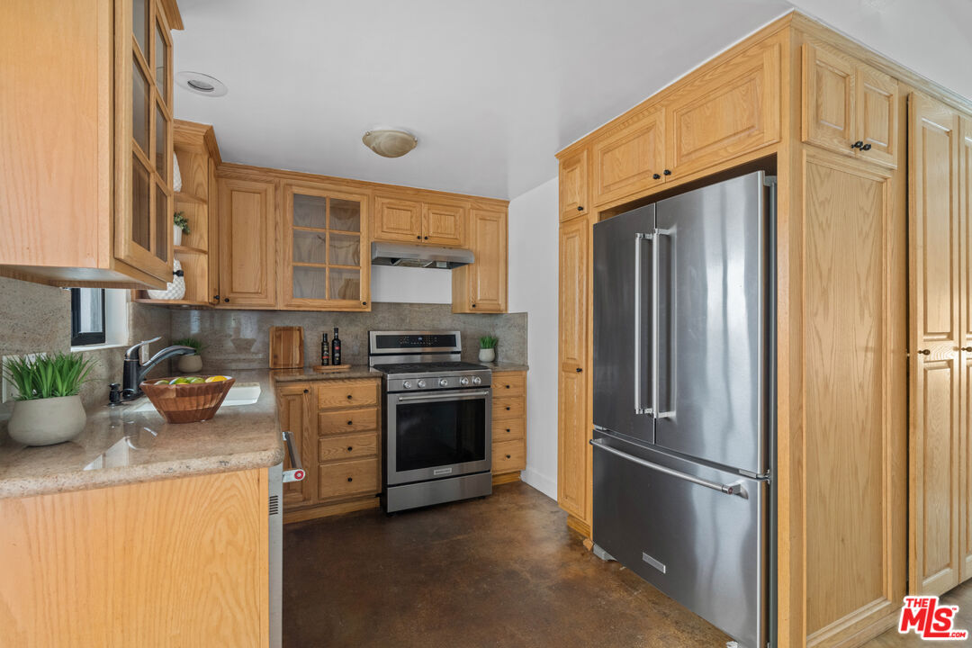 4601 Inglewood Blvd Unit: 1