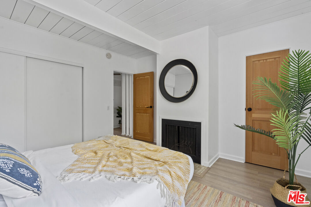 4601 Inglewood Blvd Unit: 1