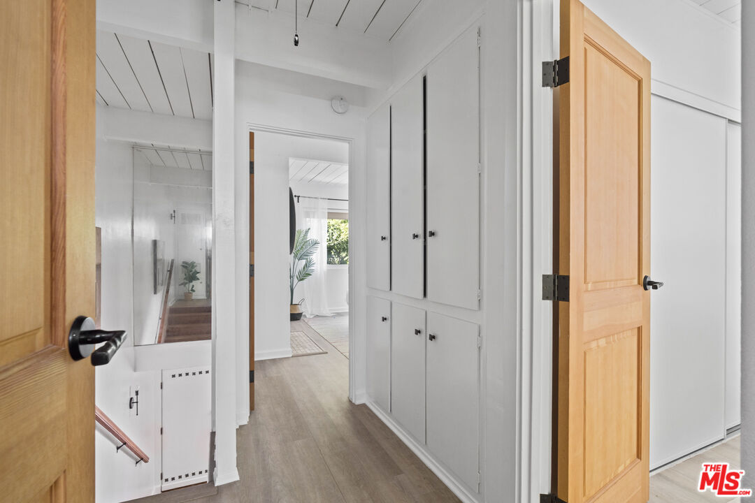 4601 Inglewood Blvd Unit: 1