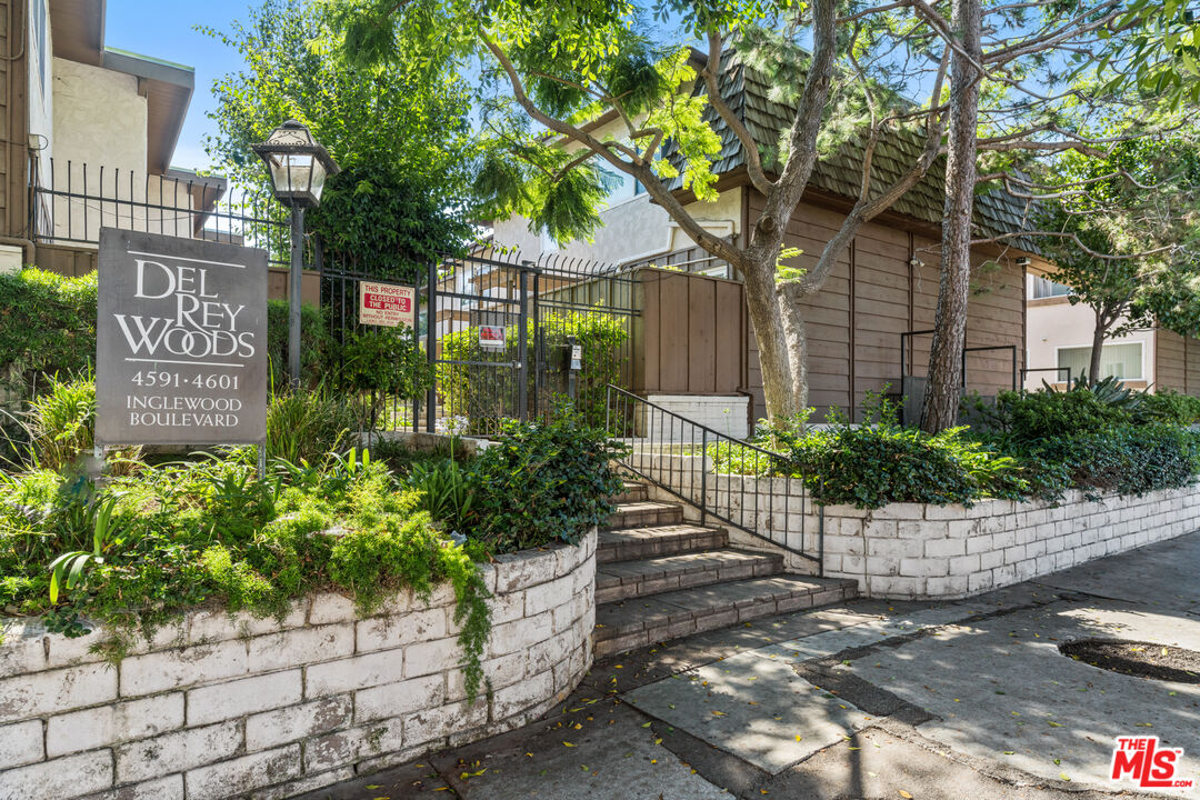 4601 Inglewood Blvd Unit: 1