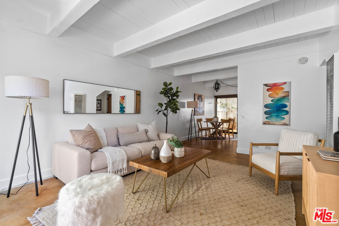 4601 Inglewood Blvd Unit: 1