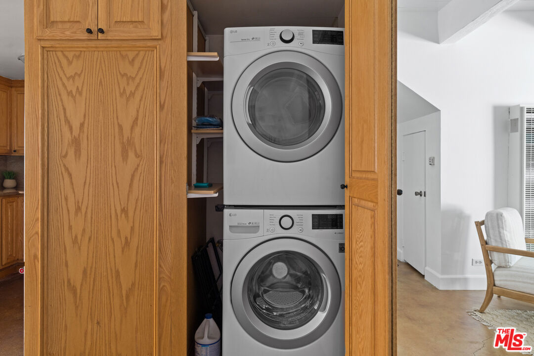 4601 Inglewood Blvd Unit: 1