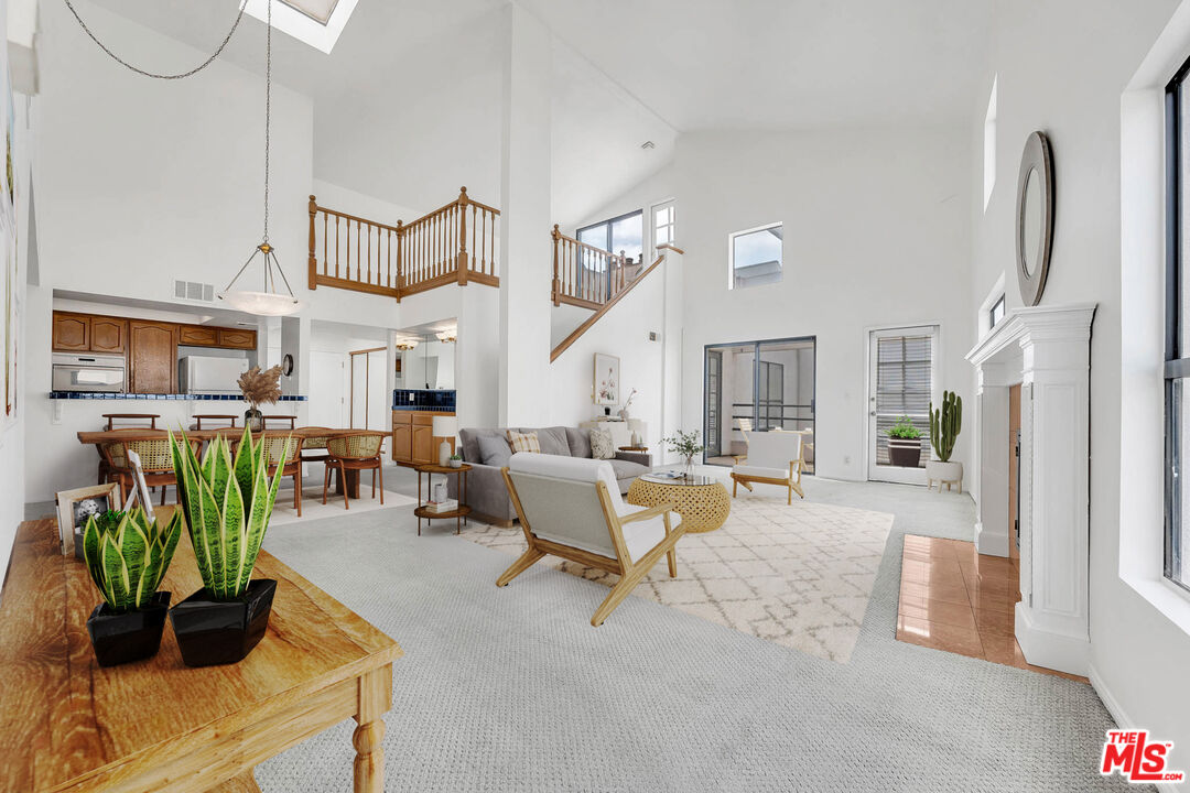 1740 Malcolm Ave Unit: 303