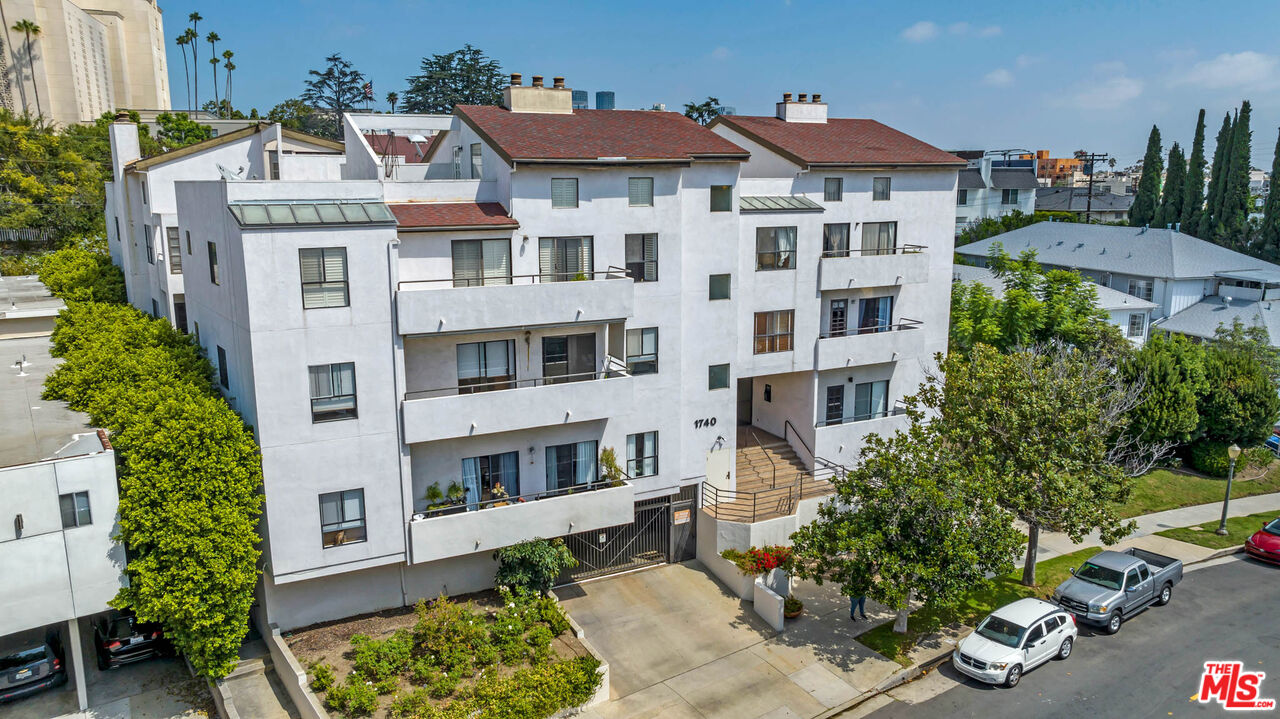 1740 Malcolm Ave Unit: 303