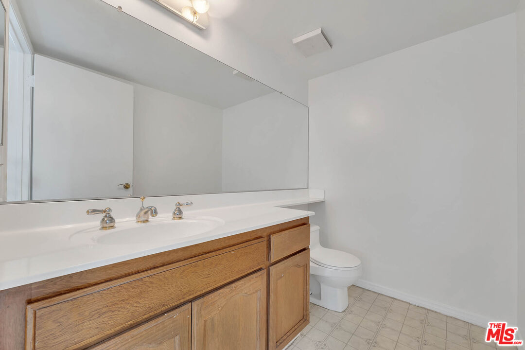 1740 Malcolm Ave Unit: 303