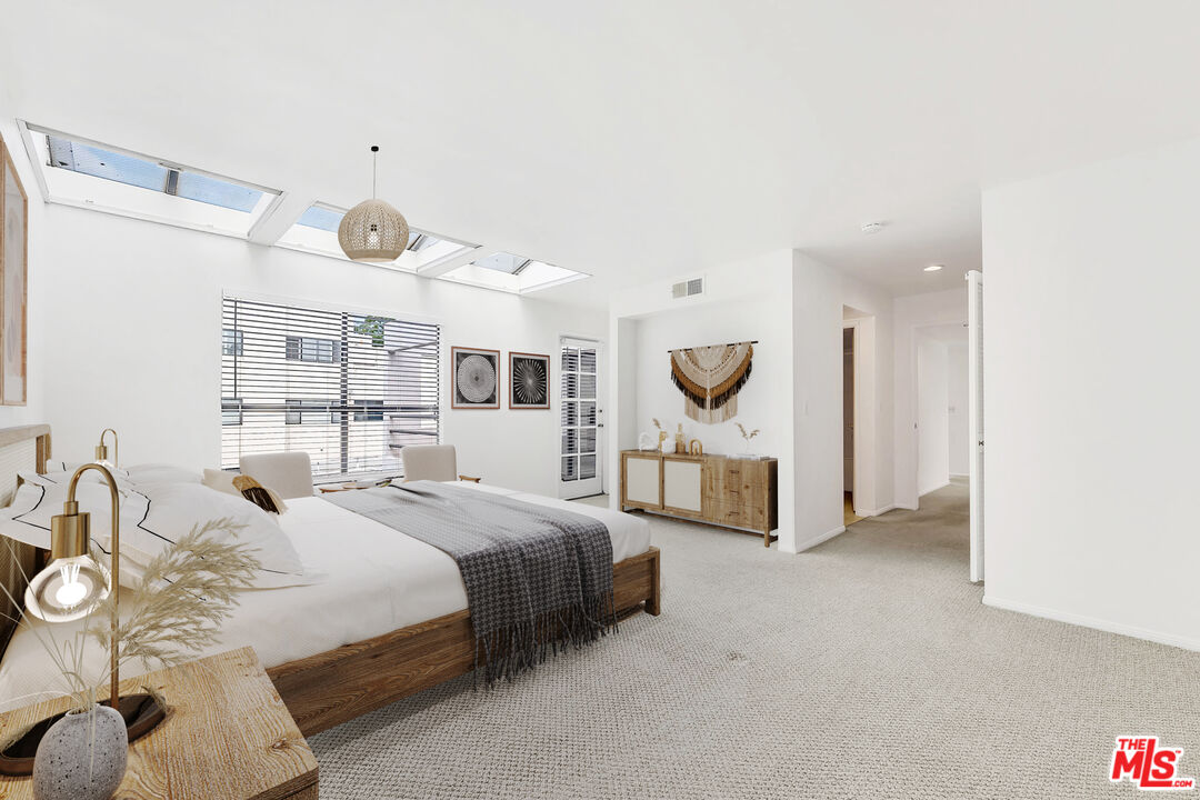 1740 Malcolm Ave Unit: 303