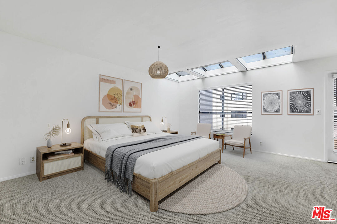 1740 Malcolm Ave Unit: 303