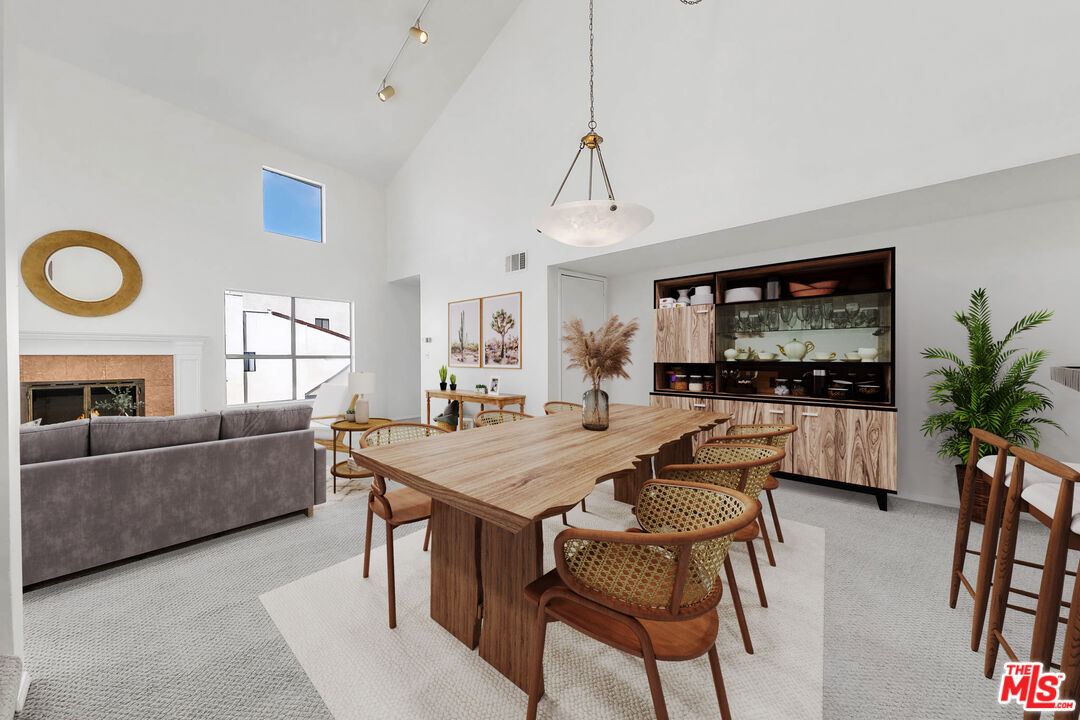 1740 Malcolm Ave Unit: 303