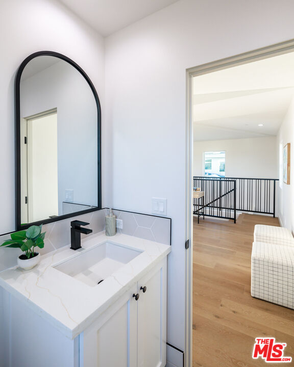 2010 Plant Ave Unit: B