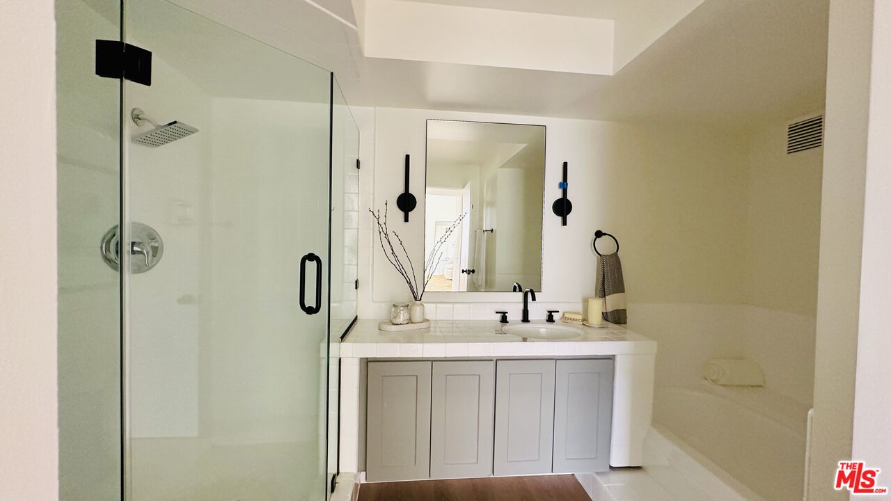 10590 Wilshire Blvd Unit: 803