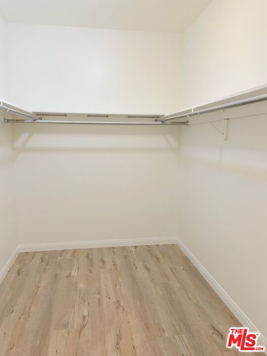 121 N Almont Dr Unit: 203