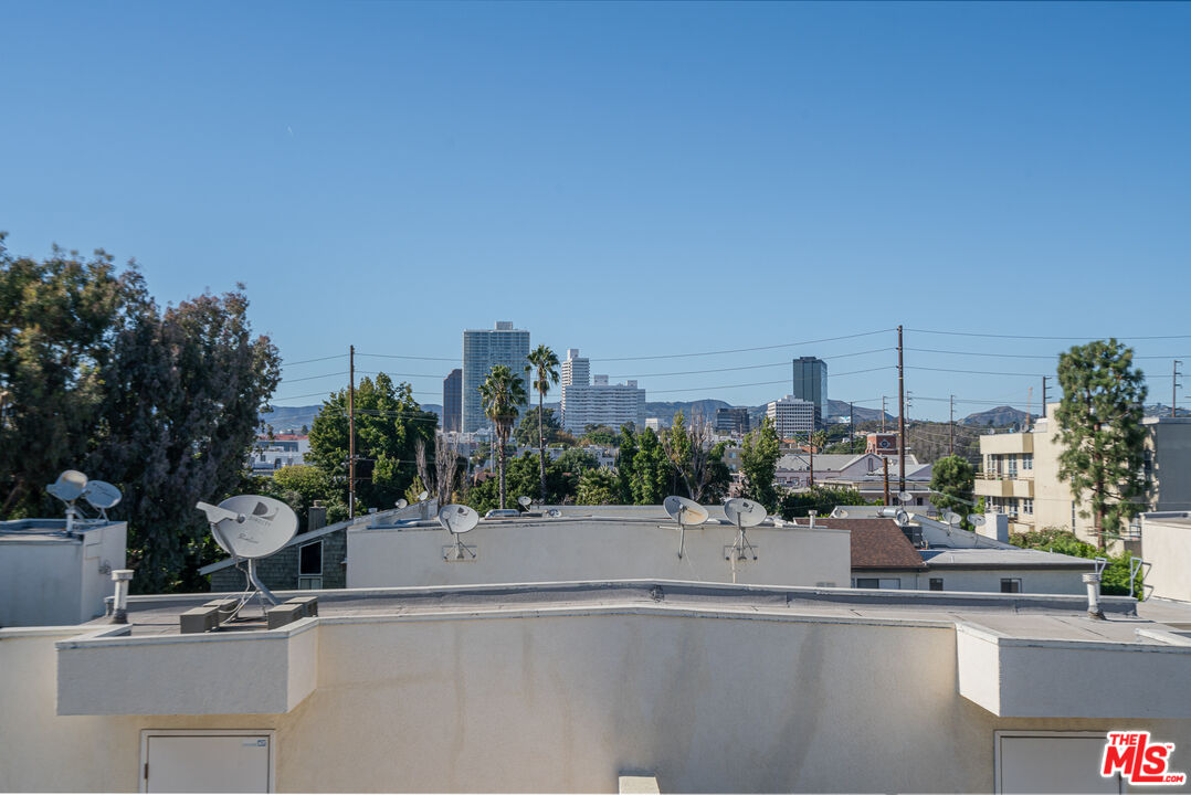 1732 Stoner Ave Unit: 102