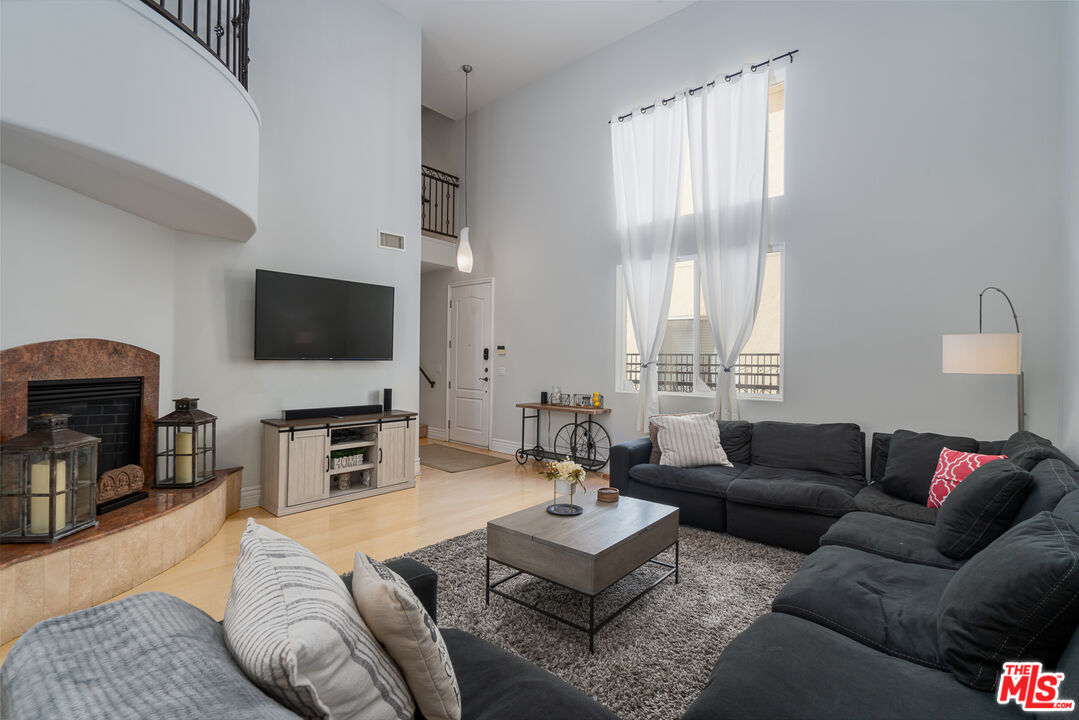 1732 Stoner Ave Unit: 102