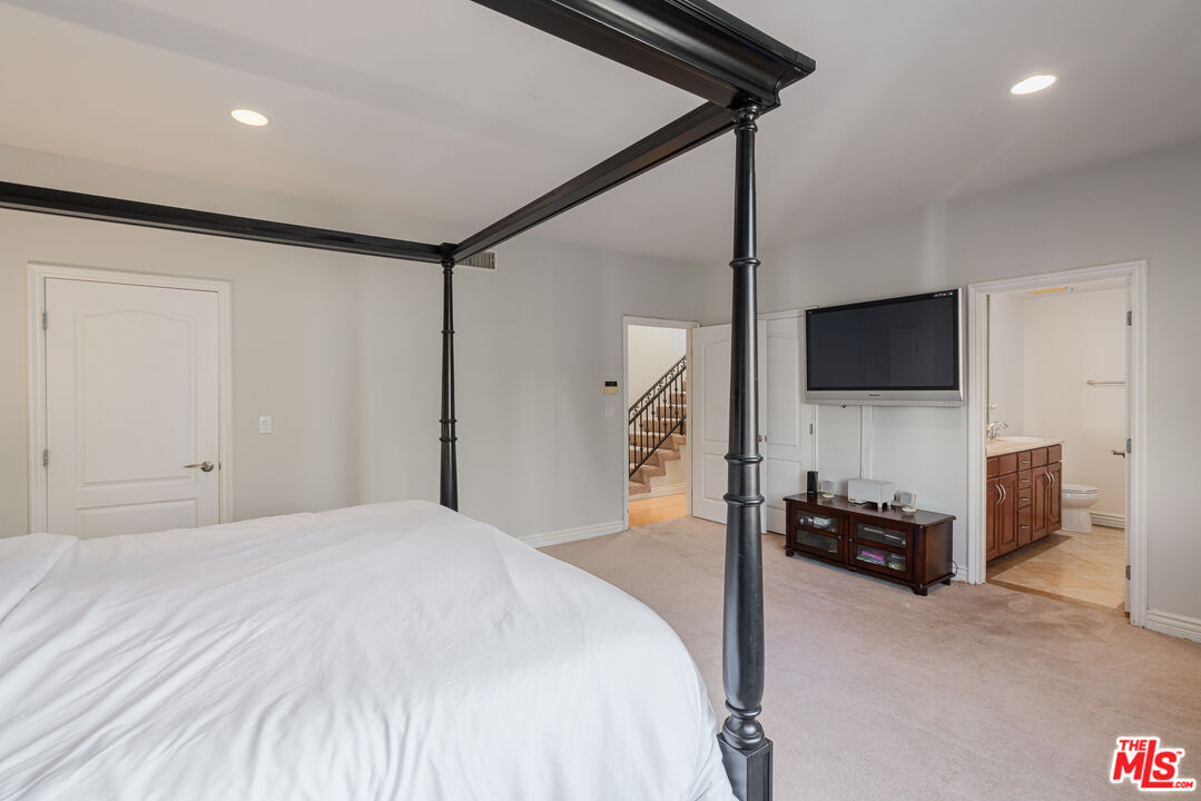 1732 Stoner Ave Unit: 102